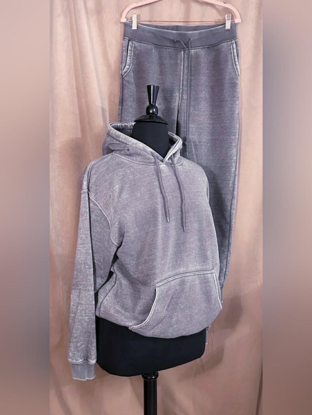 REFLEX HOODIE & JOGGERS